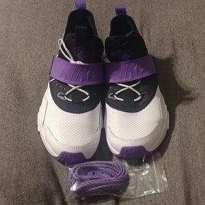 Nike Air Huarache Drift